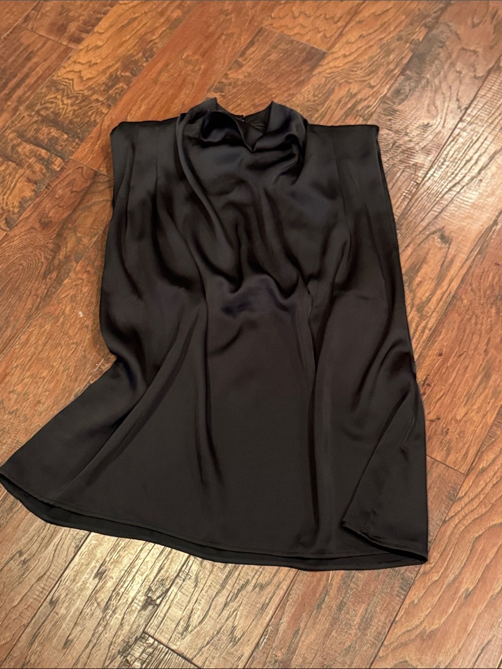 entro Black Satin Sleeveless Top